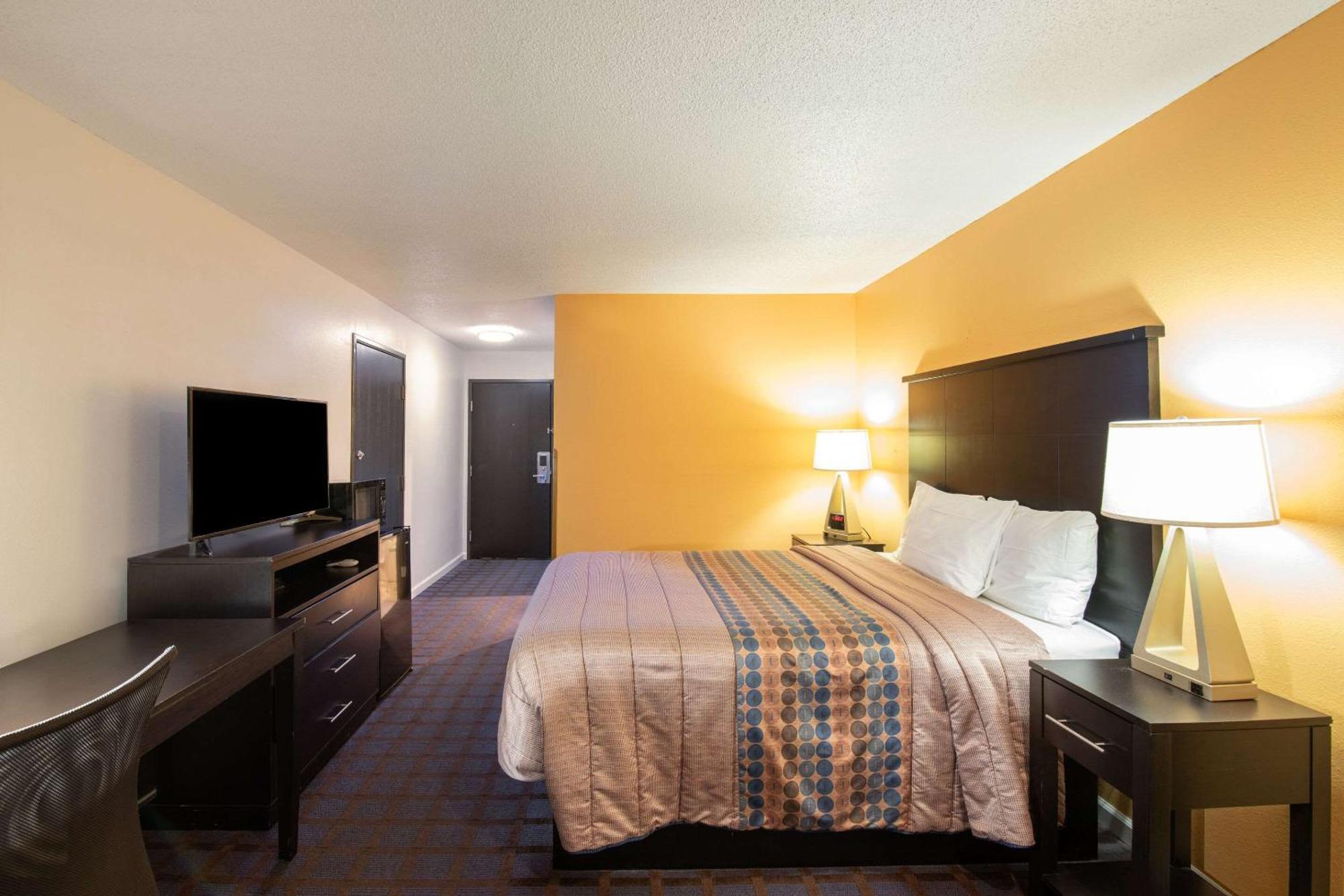 Rodeway Inn Red Oak Екстериор снимка
