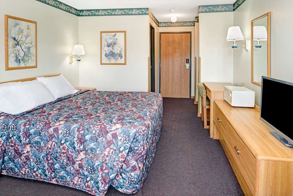 Rodeway Inn Red Oak Стая снимка